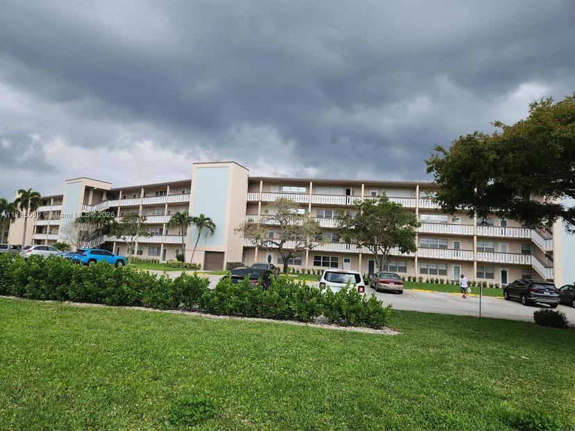 Picture of 209 Southampton A # 209, West Palm Beach FL 33417
