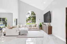 Picture of 10360 NW 11Th St, Plantation, FL 33322