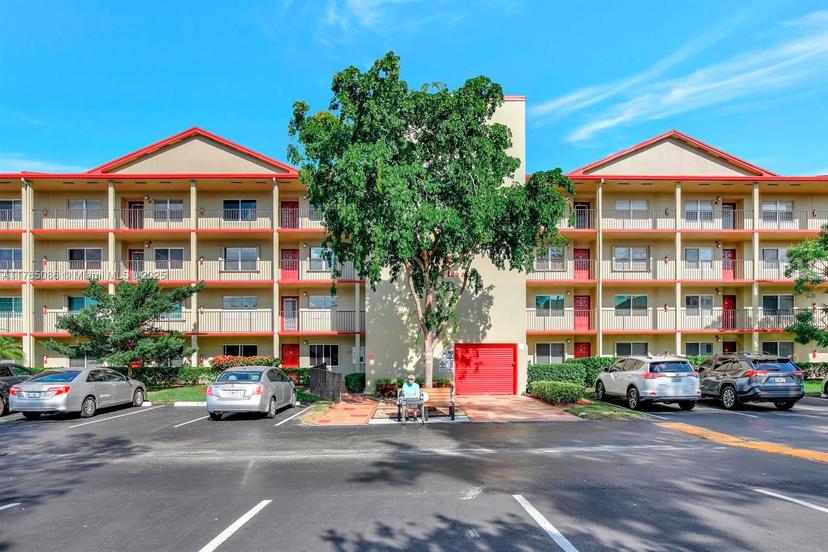 Picture of 901 SW 128Th Ter # 407A, Pembroke Pines FL 33027