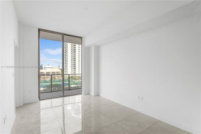 Picture of 2678 Tigertail Ave # 612, Miami FL 33133