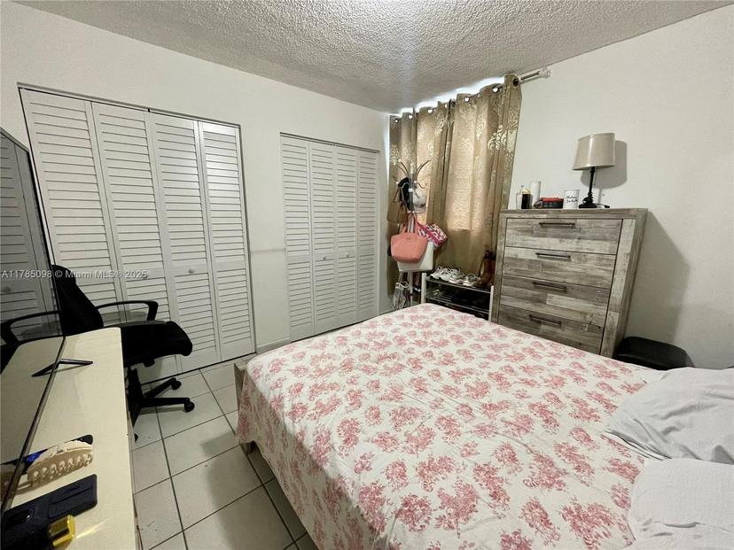 Picture of 10090 NW 80Th Ct # 1401, Hialeah Gardens FL 33016