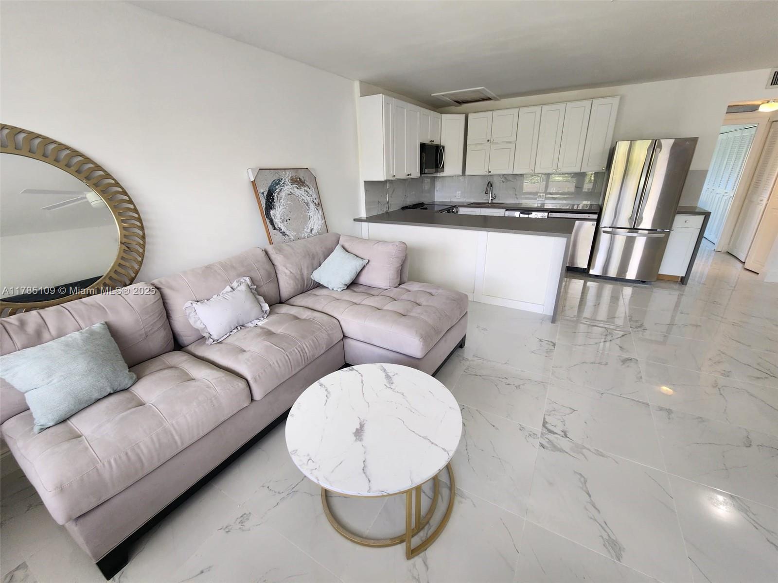 Picture of 241 Dorset F # 241, Boca Raton, FL 33434