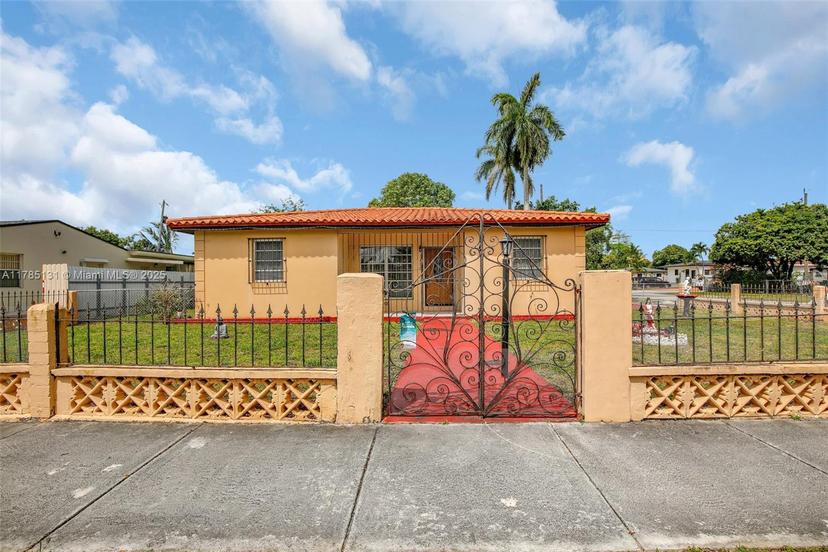 Picture of 5890 E 2Nd Ave, Hialeah FL 33013