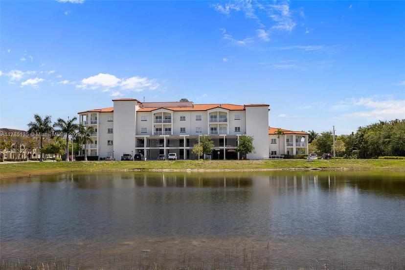 Picture of 10950 NW 82Nd St # 109, Doral FL 33178