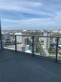 Picture of 851 NE 1St Ave # 3002, Miami, FL 33132