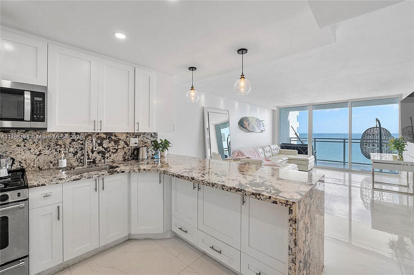Picture of 2030 S Ocean Dr # 1716, Hallandale Beach FL 33009