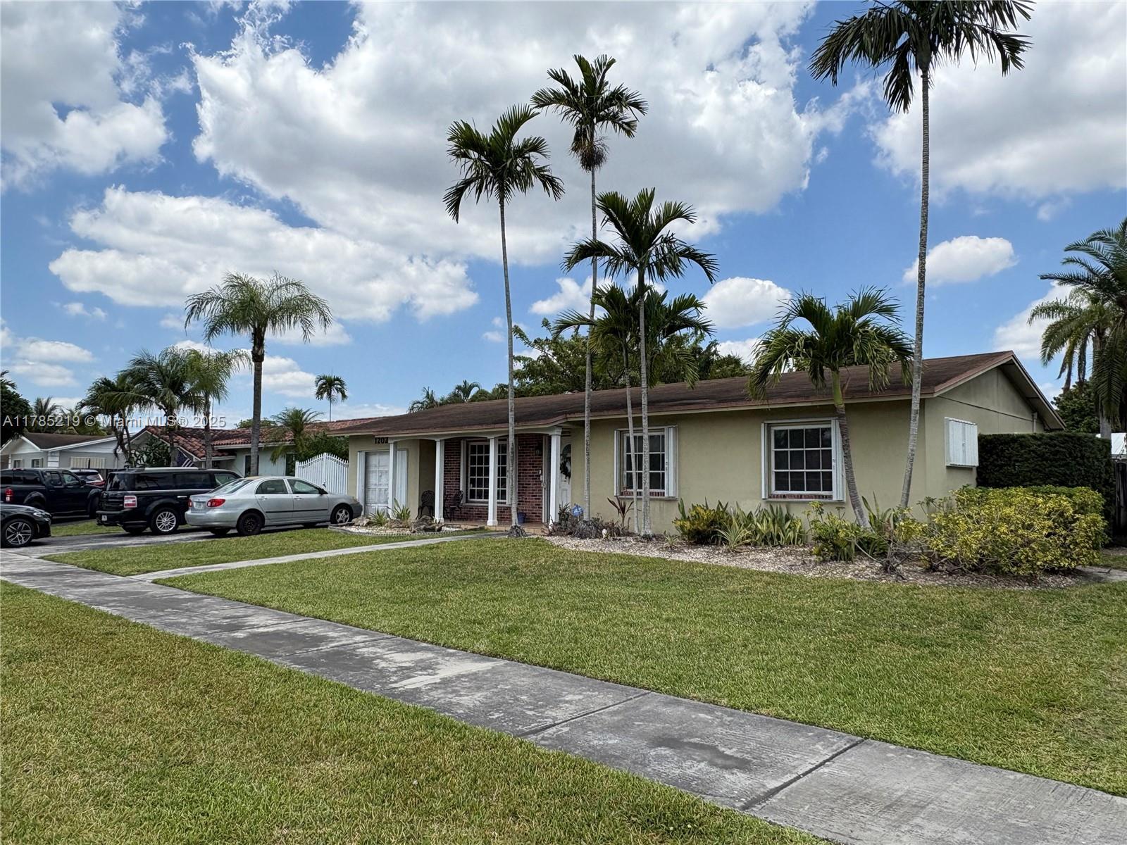 Picture of 12021 SW 119Th St, Miami, FL 33186
