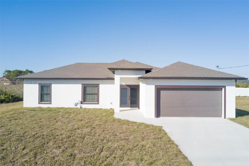 Picture of 2103 Jefferson Ave, Other City - In The State Of Florida FL 33920