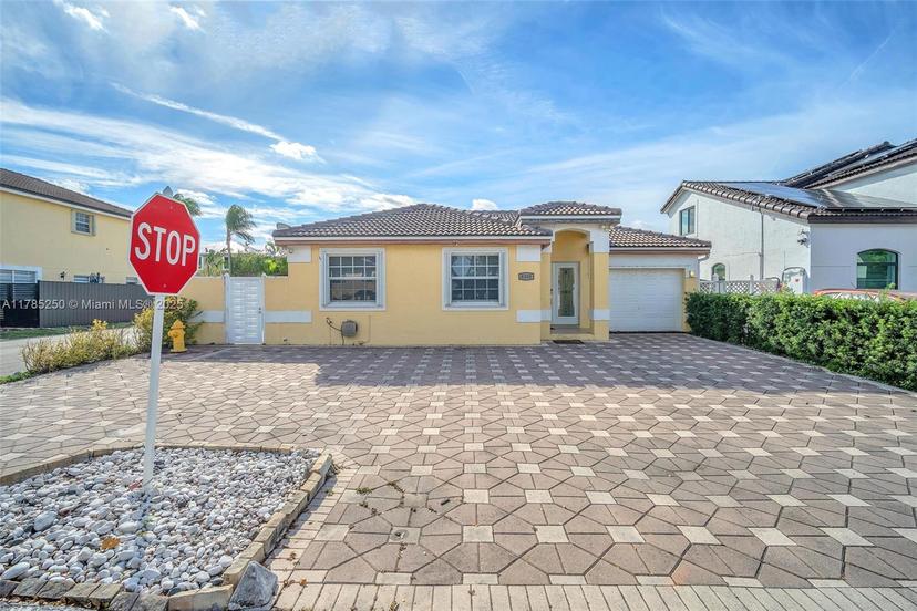 Picture of 8300 NW 201St St, Hialeah FL 33015