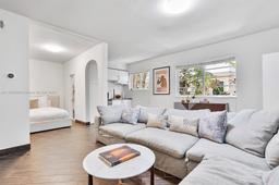 Picture of 359 Meridian Ave # A105, Miami Beach, FL 33139
