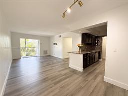 Picture of 1601 S Flagler Dr # 211O, West Palm Beach, FL 33401