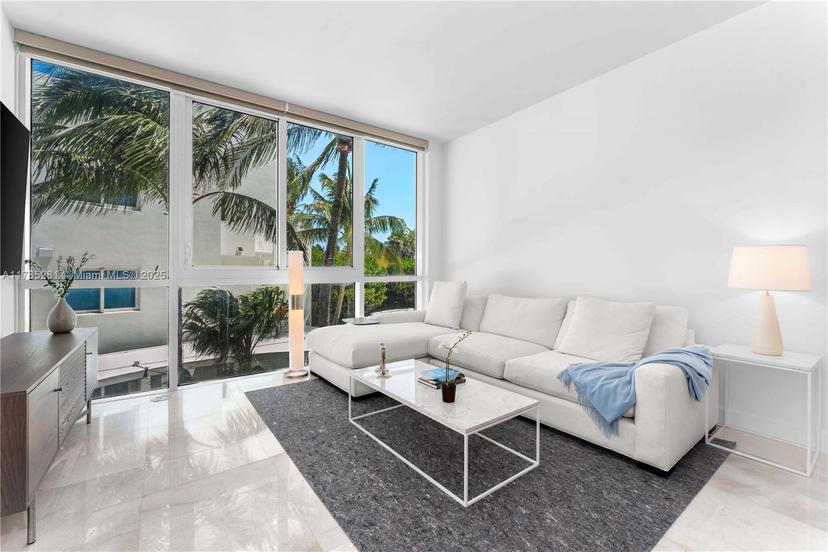 Picture of 50 S Pointe Drive # 501, Miami Beach FL 33139