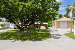 Picture of 1418 Shirley Dr, Other City - In The State Of Florida, FL 33917
