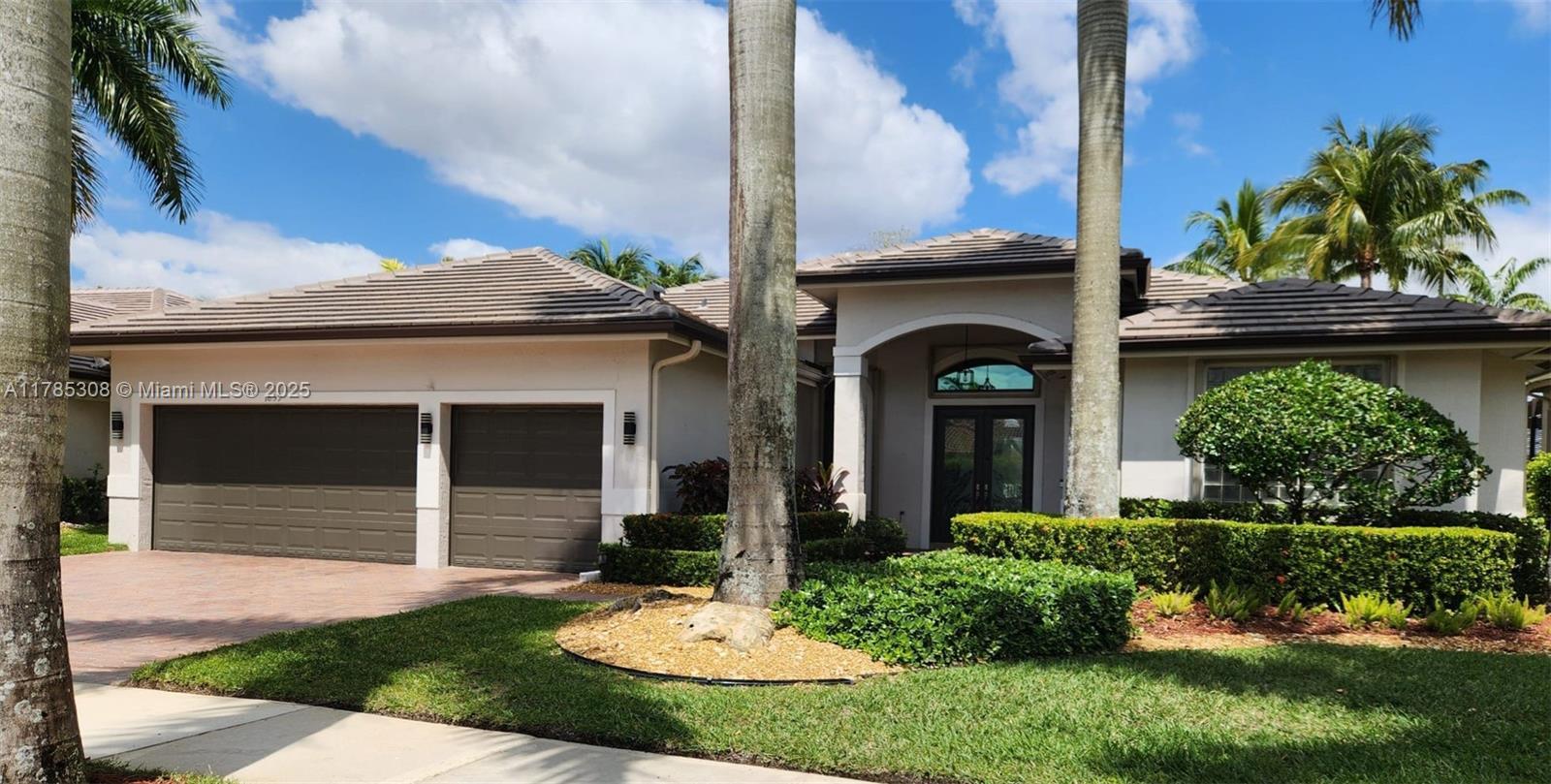 Picture of 1859 Harbor Pointe Cir, Weston, FL 33327