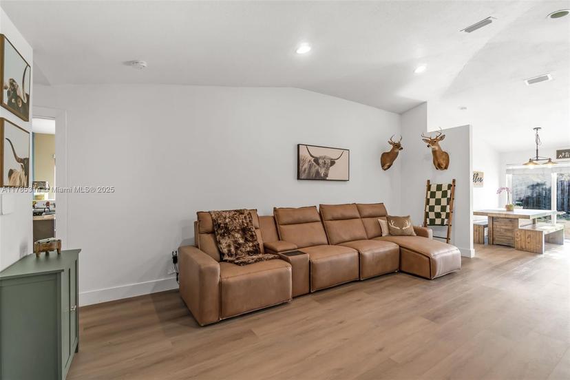 Picture of 21523 SW 89Th Path, Cutler Bay FL 33189