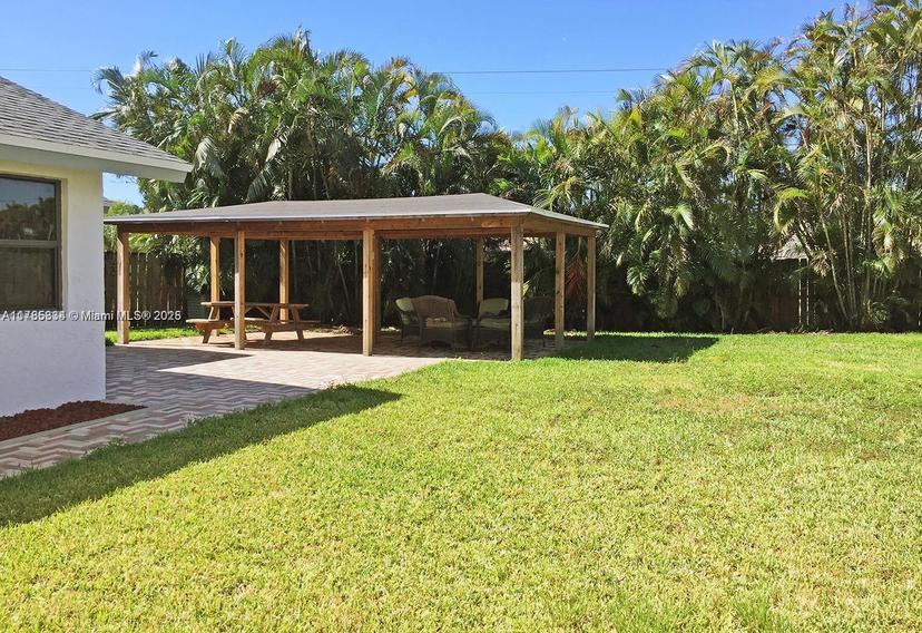 Picture of 563 Lakeside Cir, Sunrise FL 33326
