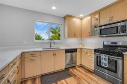 Picture of 13473 NW 5Th Ct, Plantation, FL 33325