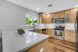 Picture of 13473 NW 5Th Ct, Plantation, FL 33325