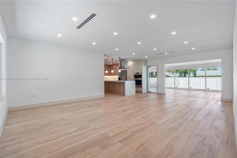 Picture of 1917 N Swinton Ave, Delray Beach FL 33444