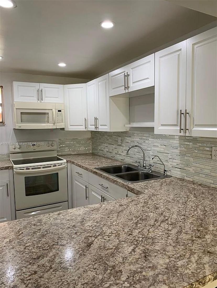 Picture of 1810 W 56Th St # 3127, Hialeah FL 33012