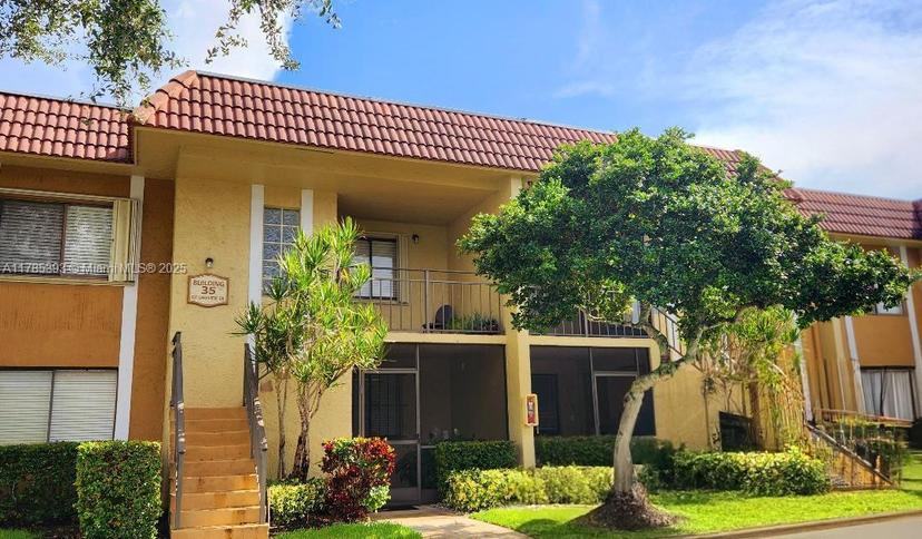 Picture of 307 Lakeview Dr # 102, Weston FL 33326