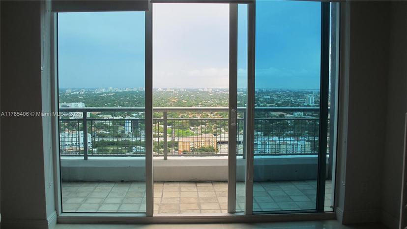 Picture of 60 SW 13Th St # 2609, Miami FL 33130