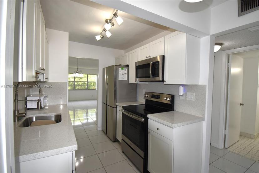 Picture of 8405 NW 61St St # D208, Tamarac FL 33321