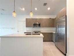 Picture of 4640 NW 84Th Ave # 32, Doral, FL 33166