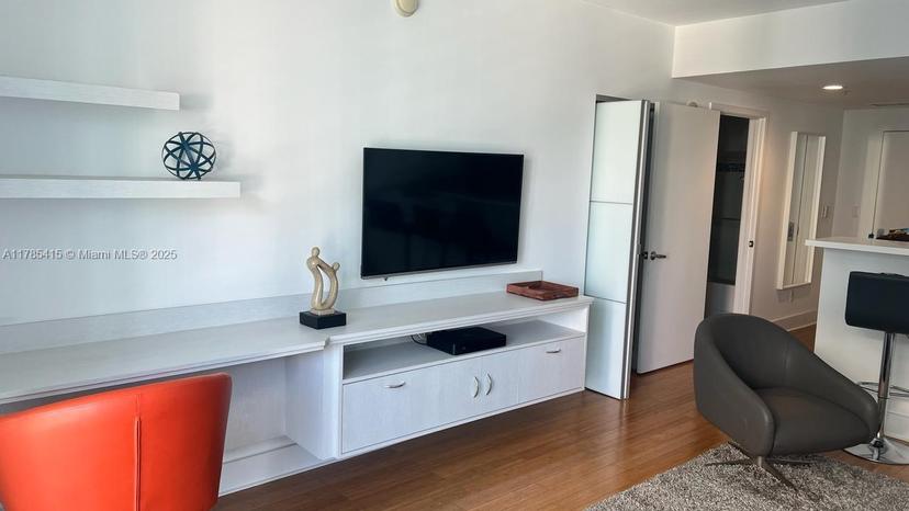Picture of 335 S Biscayne Bl # 1906, Miami FL 33131