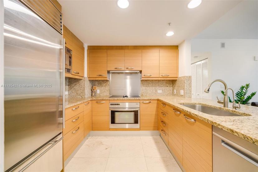Picture of 3540 Main Hwy # 305, Coconut Grove FL 33133