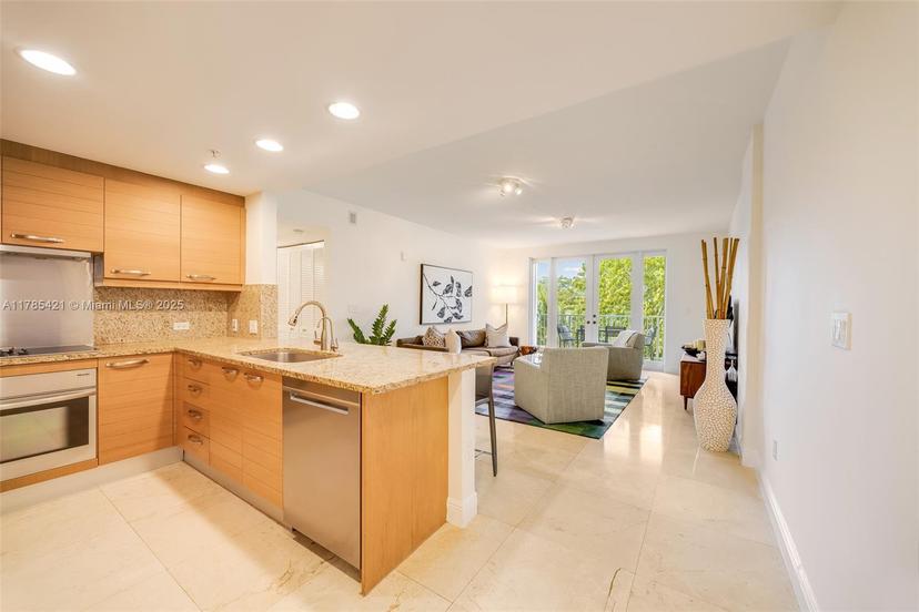 Picture of 3540 Main Hwy # 305, Coconut Grove FL 33133