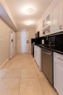 Picture of 18011 Biscayne Blvd # 902, Aventura, FL 33160