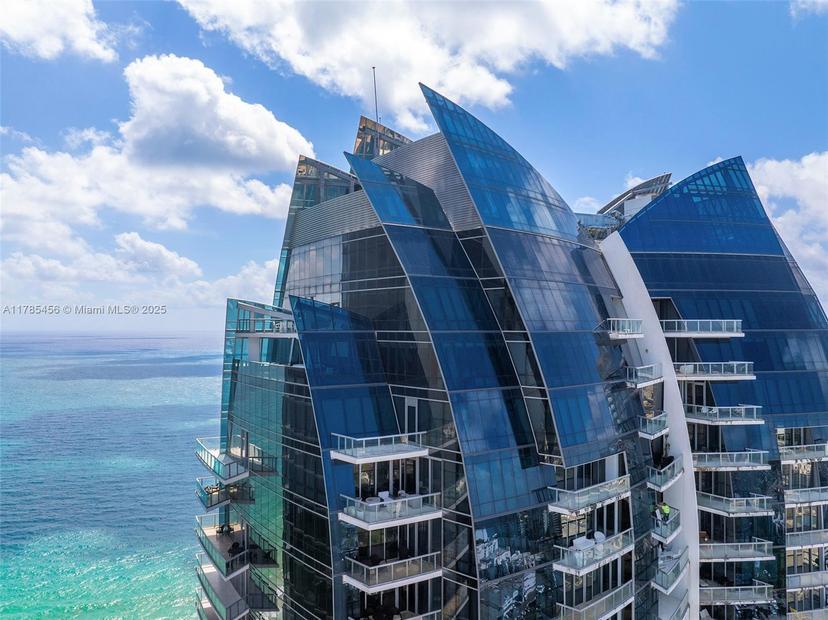 Picture of 17121 Collins Ave, Sunny Isles Beach FL 33160