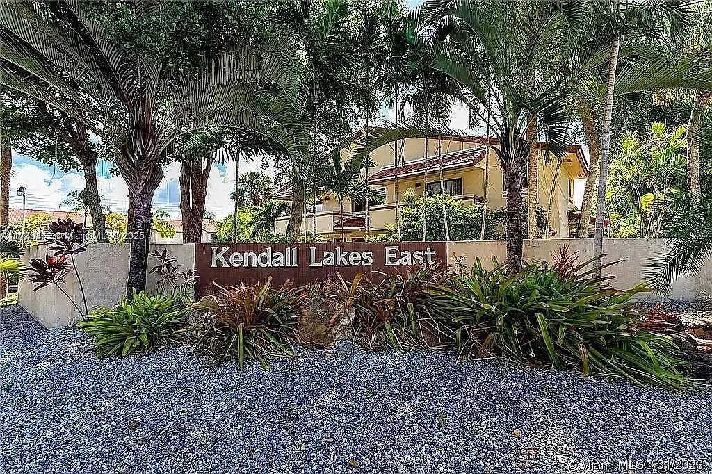 Picture of 6375 SW 136Th Ct # 102I, Miami, FL 33183