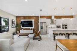 Picture of 8156 NW 43Rd St, Doral, FL 33166