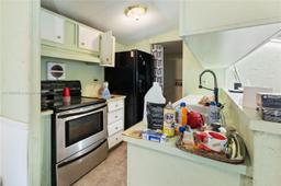 Picture of 36349 5 Acre Ln, Zephyrhills, FL 33541