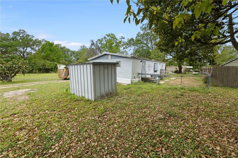 Picture of 36349 5 Acre Ln, Zephyrhills FL 33541