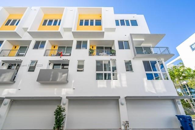Picture of 65 N Shore Dr # 31C, Miami Beach FL 33141