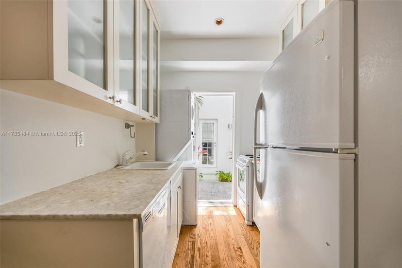 Picture of 1215 Meridian Ave # 7, Miami Beach FL 33139