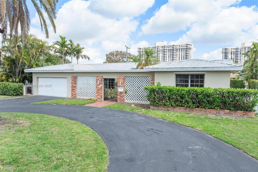Picture of 1381 NE 103Rd St, Miami Shores FL 33138