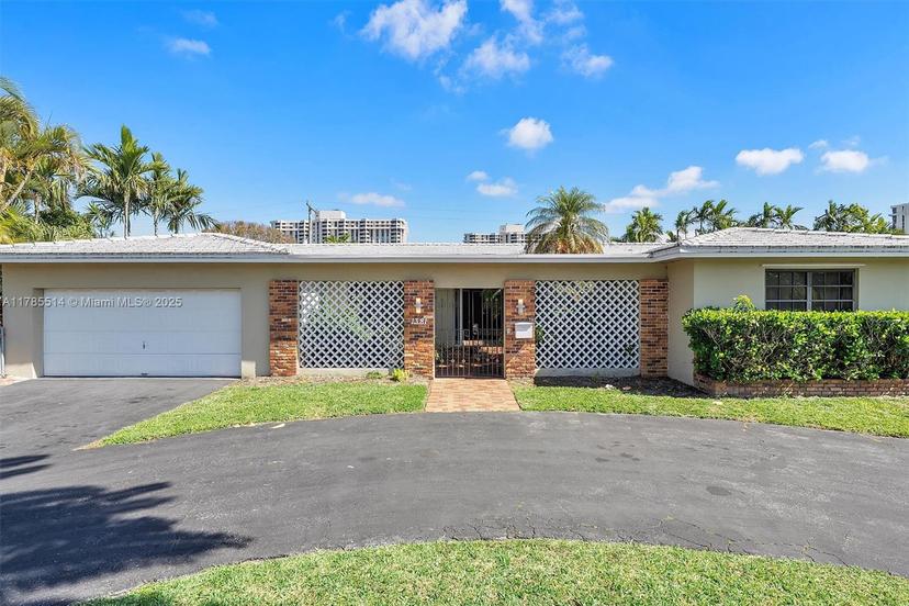 Picture of 1381 NE 103Rd St, Miami Shores FL 33138