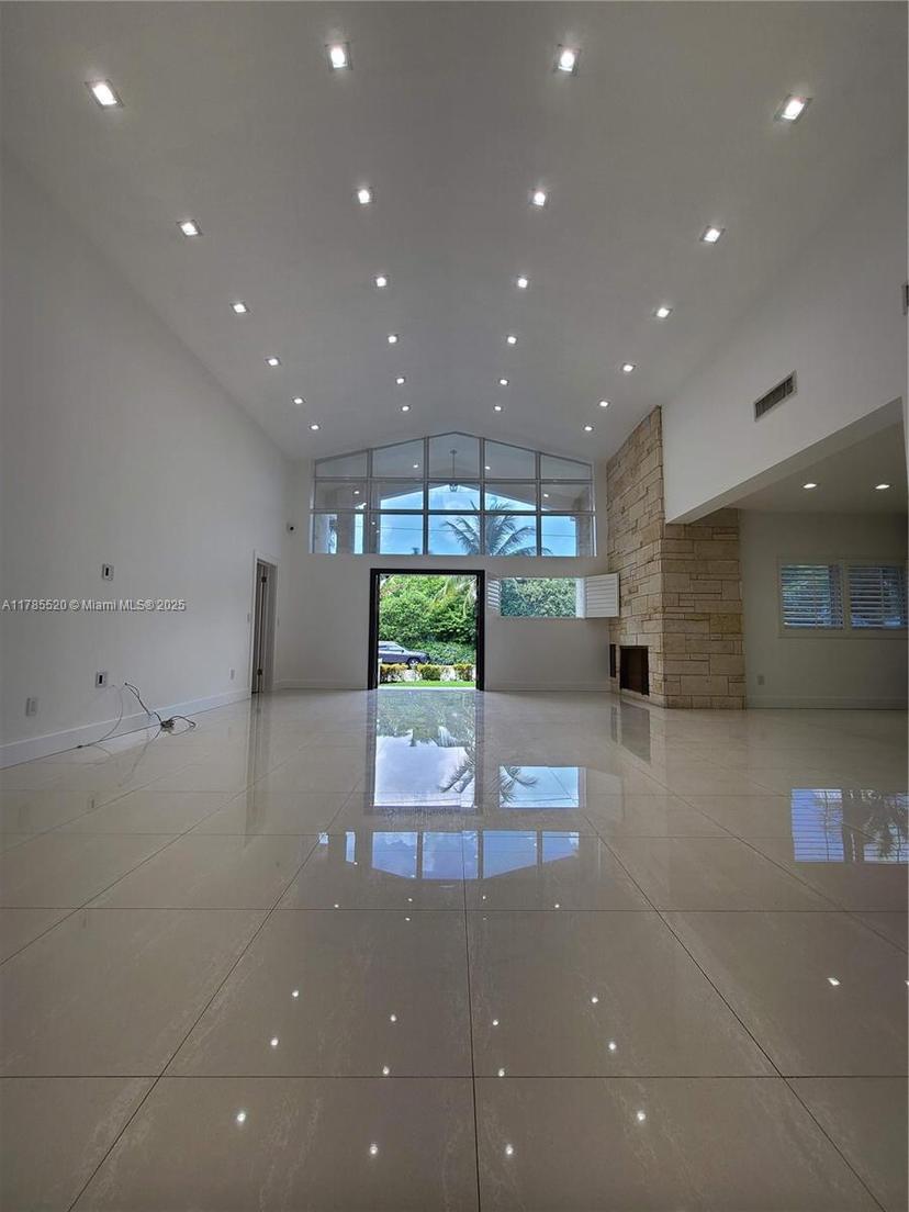 Picture of 9825 Broadview Ter, Bay Harbor Islands FL 33154