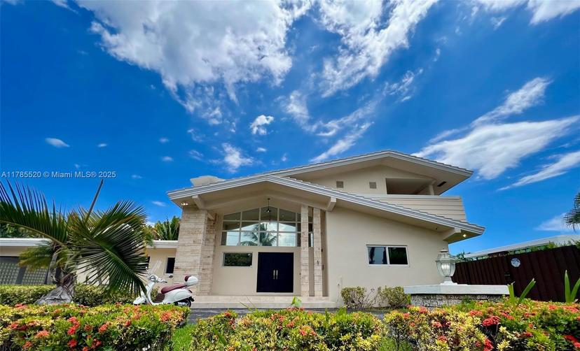 Picture of 9825 Broadview Ter, Bay Harbor Islands FL 33154