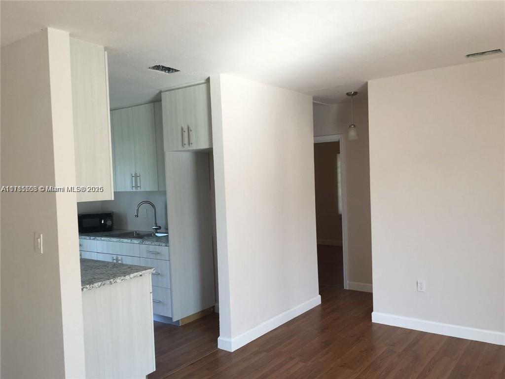 Picture of 14641 Tyler St, Miami, FL 33176