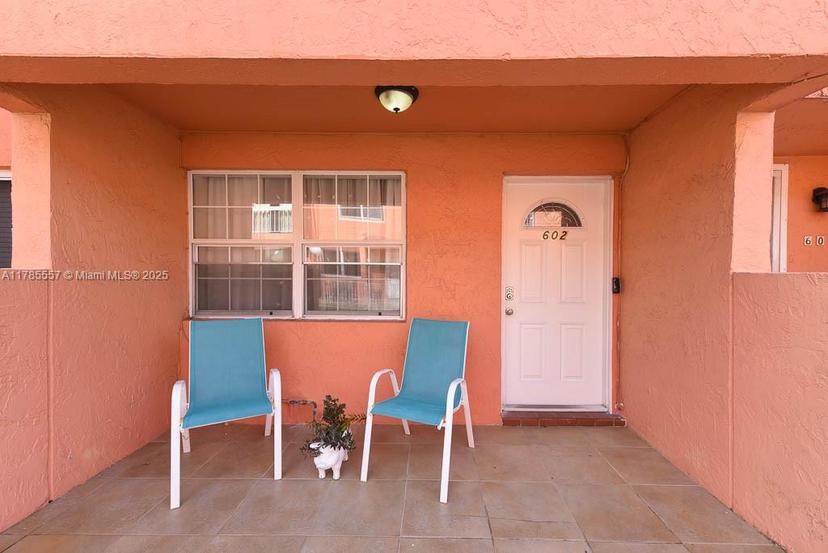 Picture of 11365 SW 2Nd St # 602, Sweetwater FL 33174