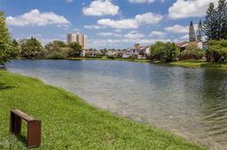 Picture of 471 NW 98Th Ct # 471, Miami, FL 33172