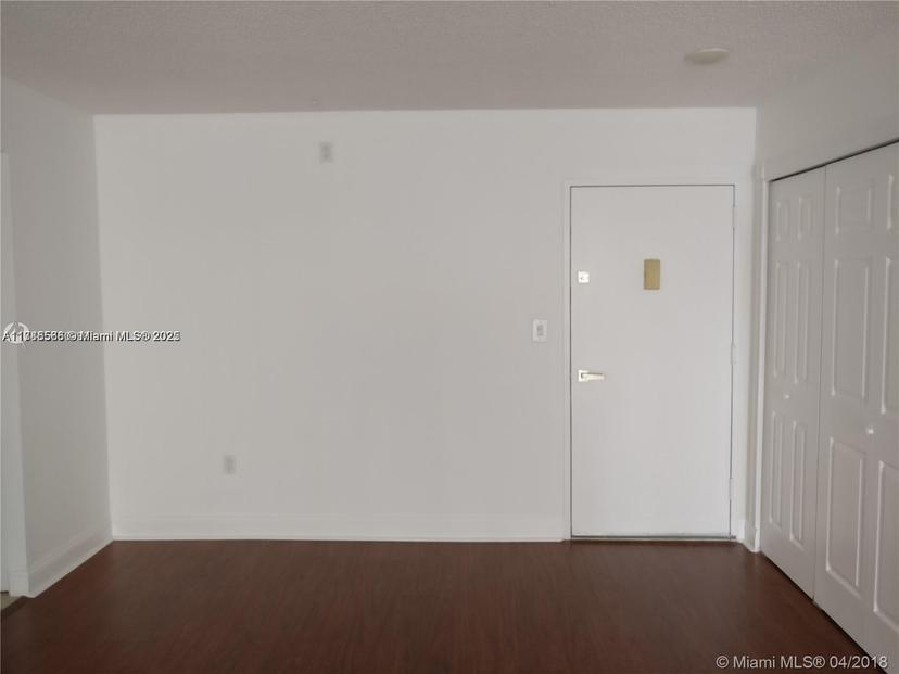 Picture of 20515 E Country Club Dr # 248, Aventura FL 33180