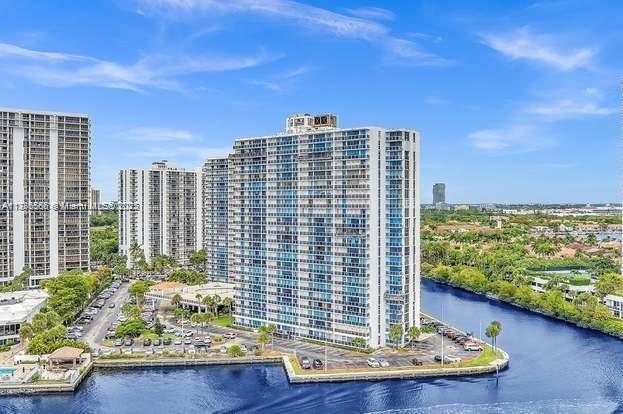 Picture of 20515 E Country Club Dr # 248, Aventura FL 33180