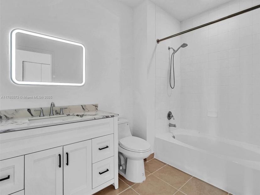 Picture of 2001 Biscayne Blvd # 3413, Miami FL 33137