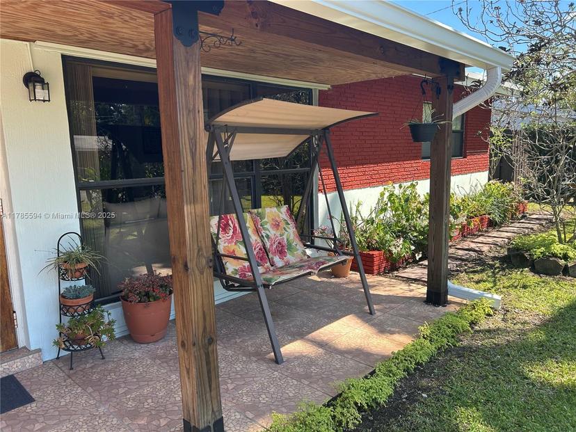 Picture of 2021 N 56Th Way, Hollywood FL 33021